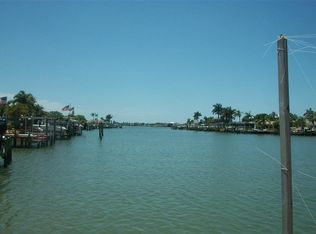 11623 Grove St, Seminole, FL 33772