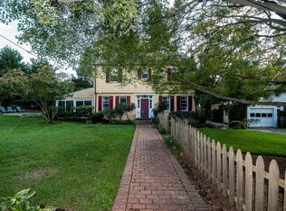 3830 Macomb St NW, Washington, DC