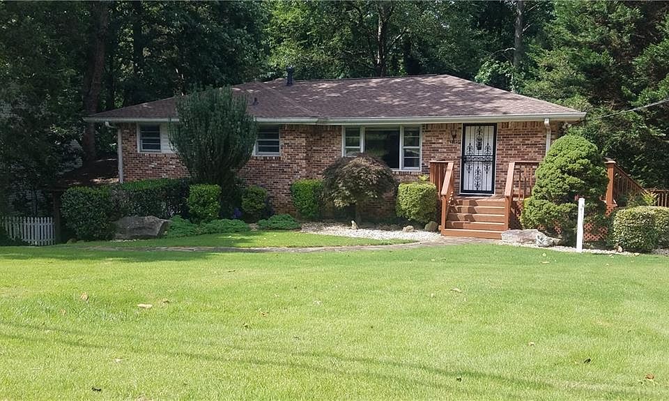 1st image of 3185 Moss Oak Dr