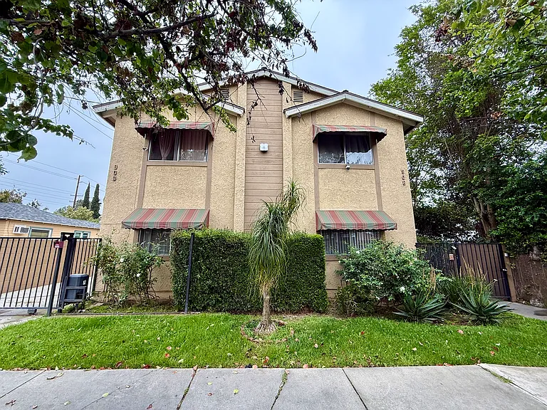 908 S Gladys Ave #D — Photo 11