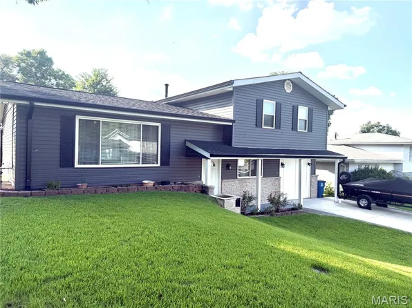 3119 Rock Crest Dr, Saint Louis, MO 63125