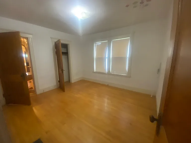 814 Belmont St #1 — Photo 15