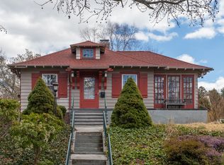 179 Kneeland Rd, New Haven, CT 06512