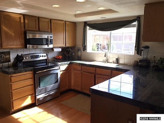 3rd image of 1861 Klatt Dr