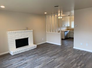 1665 W Lockeford St APT 1, Lodi, CA 95242
