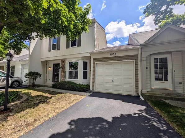 1555 N Gatewood Ave, Palatine, IL 60067