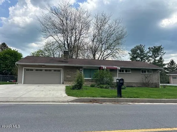 3142 Sylvan Heights Dr, Hollidaysburg, PA 16648