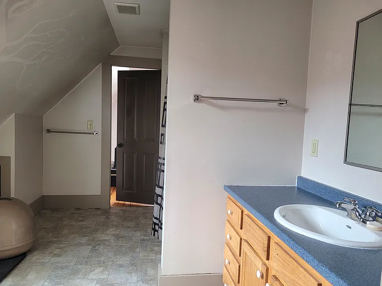 32 Ellsworth St #3 — Photo 9