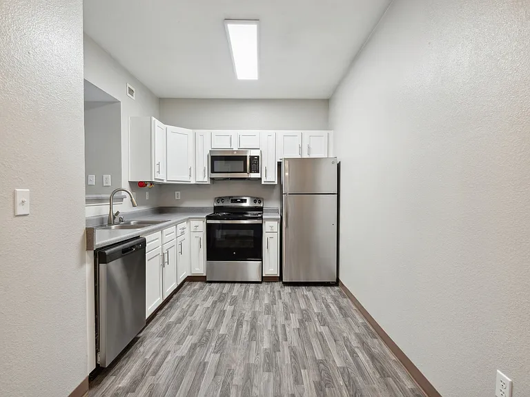 Canyon Village — Photo 36