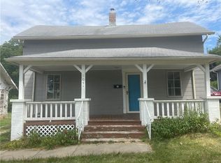 505 N Pearl St, Paola, KS 66071
