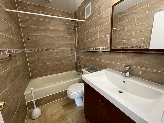 Rented by Compass | media 6