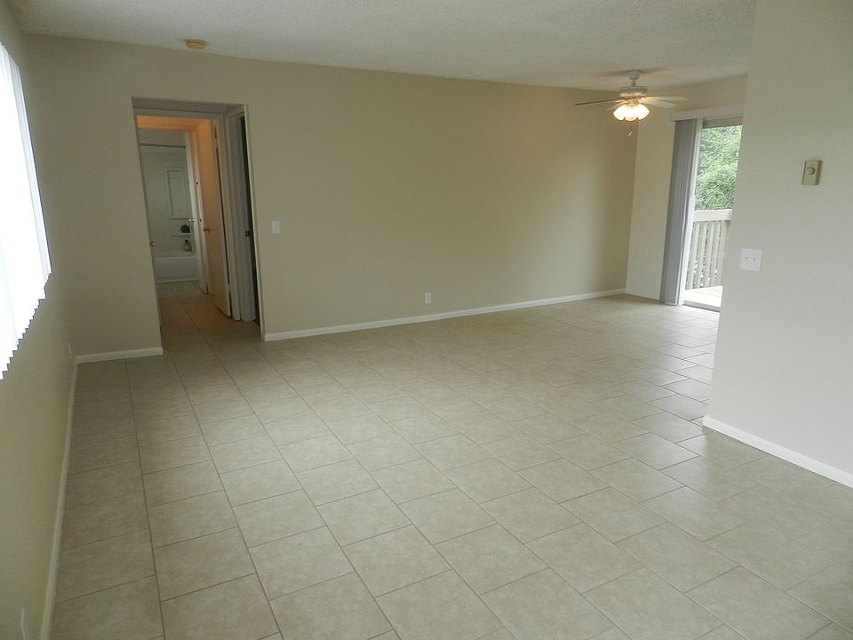 Lots of natural light and breeze