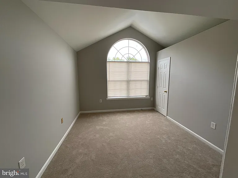9808 Lake Pointe Ct #301 — Photo 14