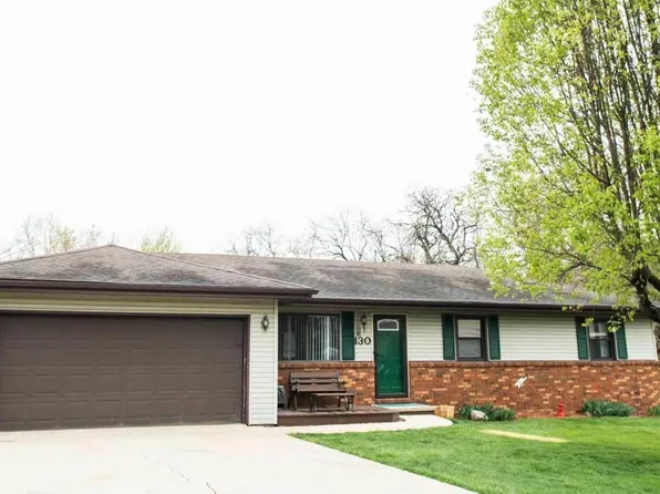 130 Redwing Ct, Chatham, IL 62629