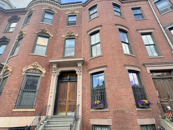 683 Massachusetts Ave APT 2, Roxbury, MA 02118