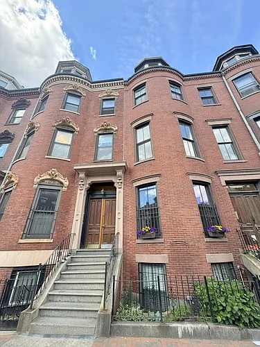 683 Massachusetts Ave #2 Photo 1