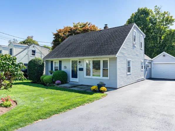 36 Old Barn Road South, Stamford, CT 06905