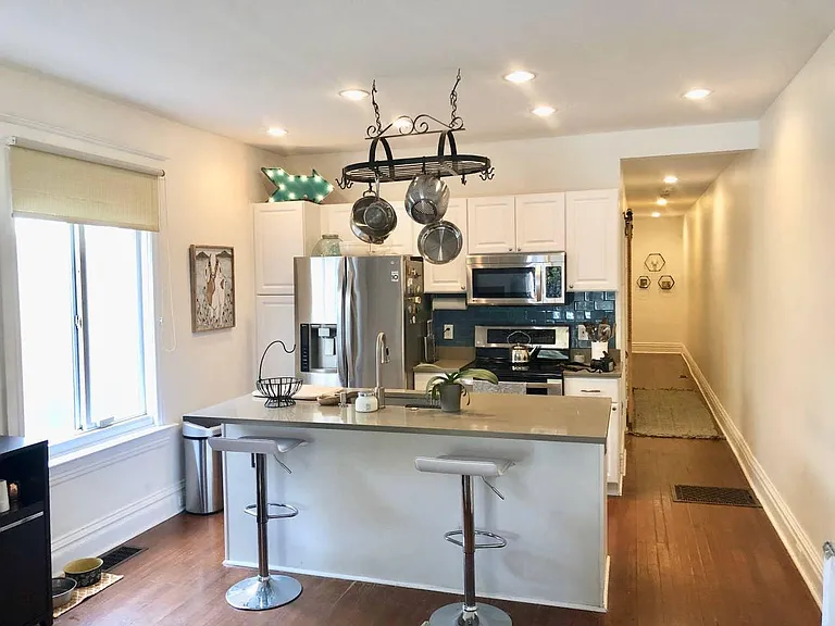 2832 Decatur St — Photo 4