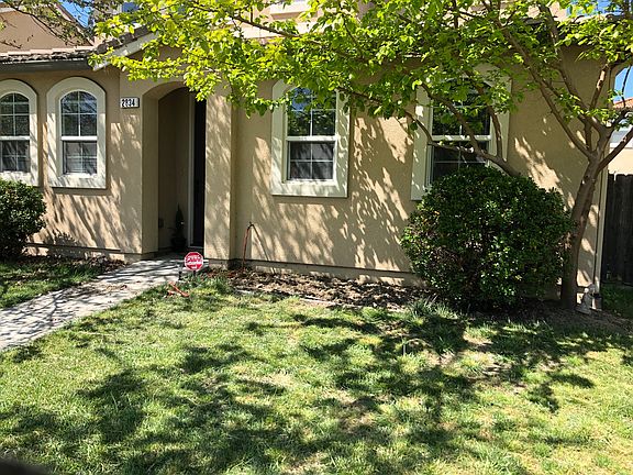 4th image of 2834 Stonegate Dr