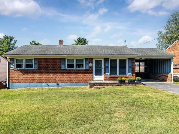 907 Country Club Rd, Harrisonburg, VA 22802