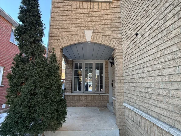 137 Pressed Brick Dr, Brampton, ON L6V 4K5