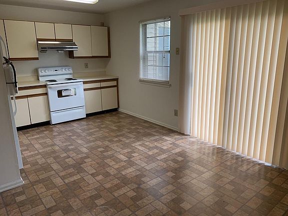 5th image of 2611 Flagstaff Ct
