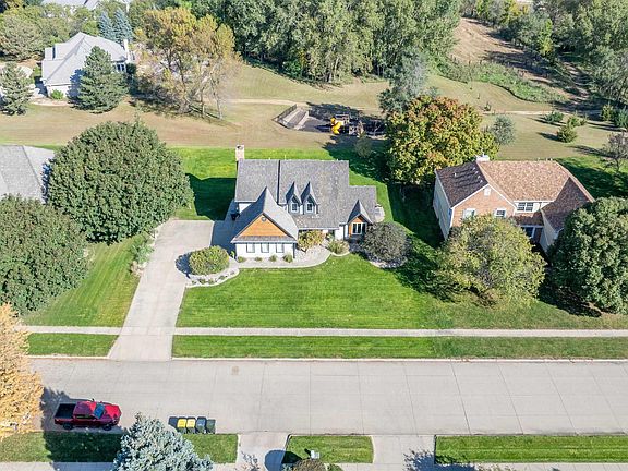 3rd image of 1375 Fox Ridge Trl