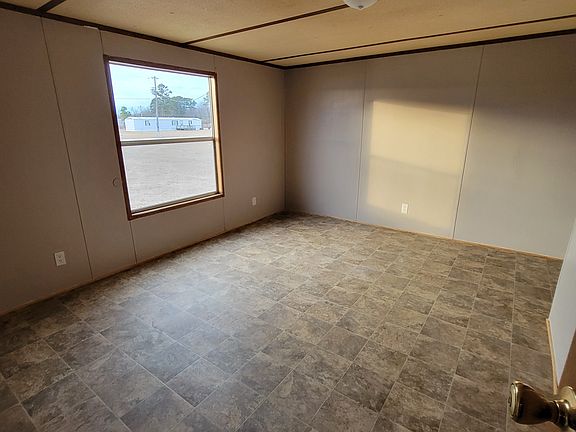 5th image of 264 Angie Dr #D