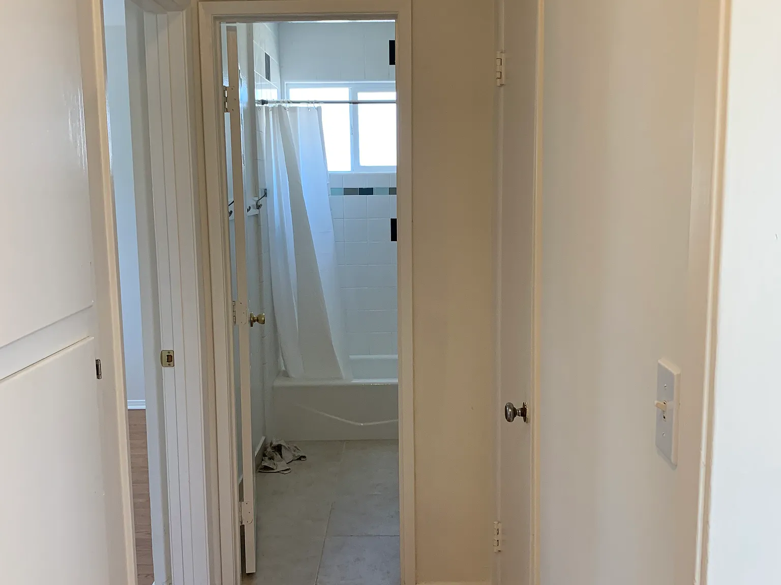 3 bed, 1200 sqft, $3,800 — Photo 3