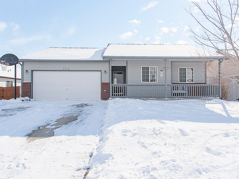 1st image of 2514 Hawk Dr