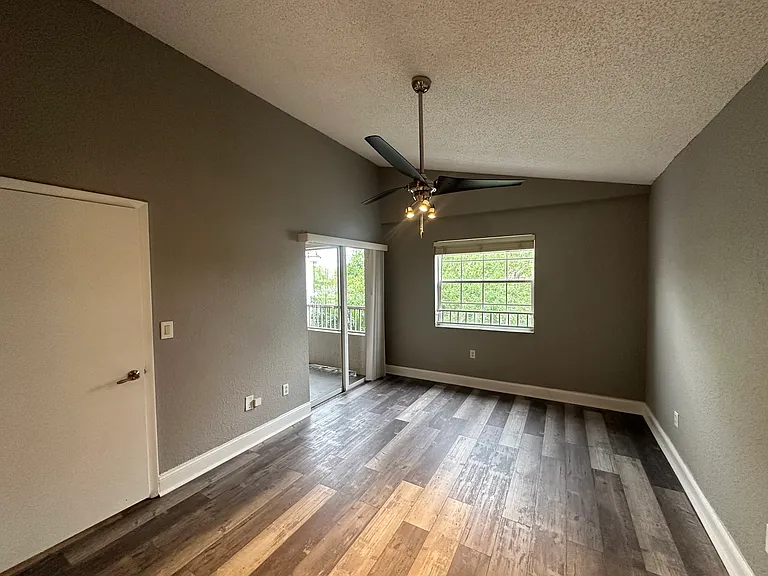 2871 N Oakland Forest Dr #308 — Photo 25