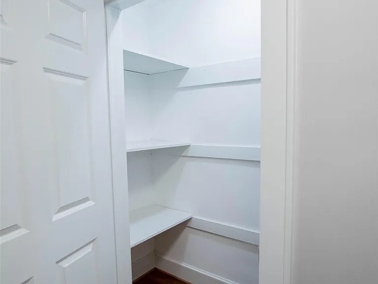 126 Vanderbilt Cir — Photo 25