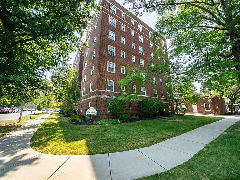 12929 Shaker Blvd — Photo 3