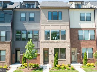 4841 Vista Green Ln, Lanham, MD 20706