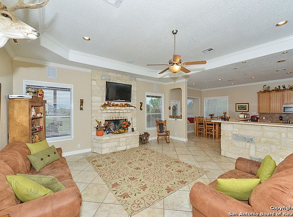 5th image of 1247 Cody Ln