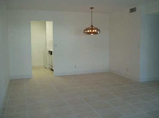2nd image of 10008 Twin Lakes Dr