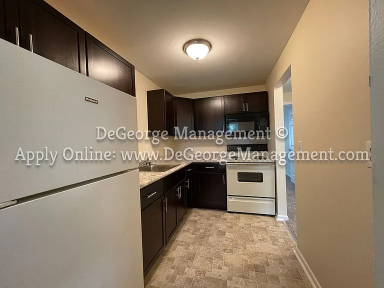Titus Villa Apartments — Photo 87