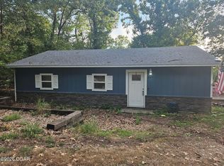 647 Deer Park Dr, Anderson, MO 64831