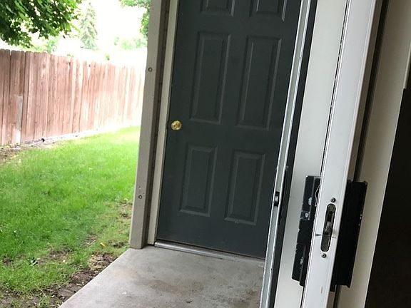 2nd image of 308 Valleyview Ave APT 6