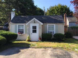 31 Norris St, Hyannis, MA 02601