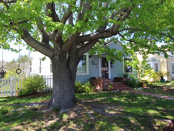 2nd image of 315 San Juan Ave