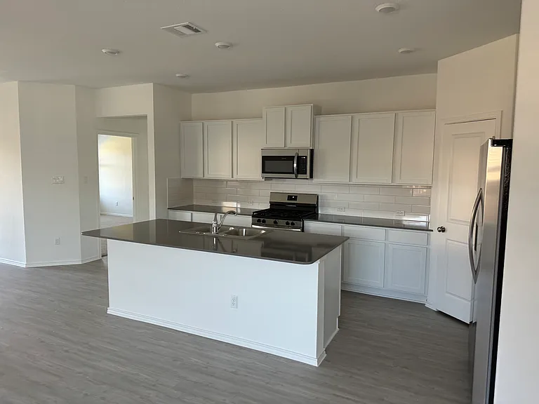4113 Brightwell Ranch Rd — Photo 4