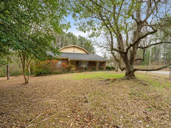 1934 Old Richton Rd, Petal, MS 39465