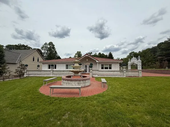 85 Francisco Ave, Little Falls, NJ 07424