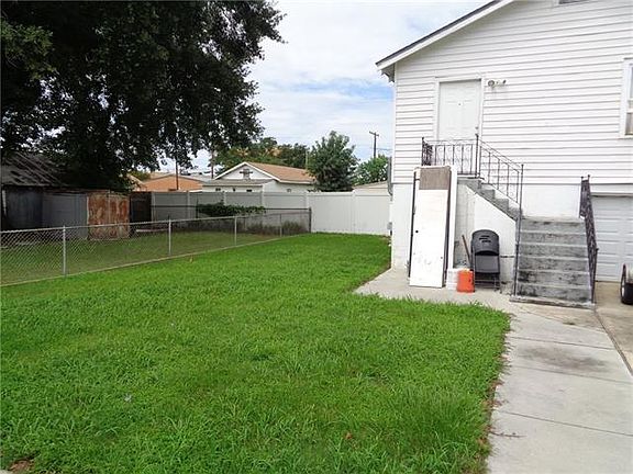 4th image of 544 Avenue A