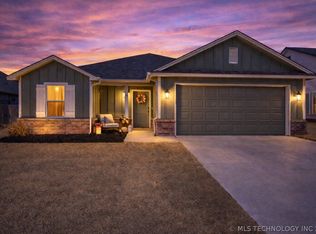 12005 E 108th Pl N, Owasso, OK 74055