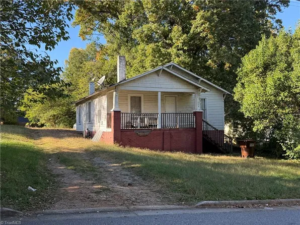 609 Bridges Dr, High Point, NC 27262
