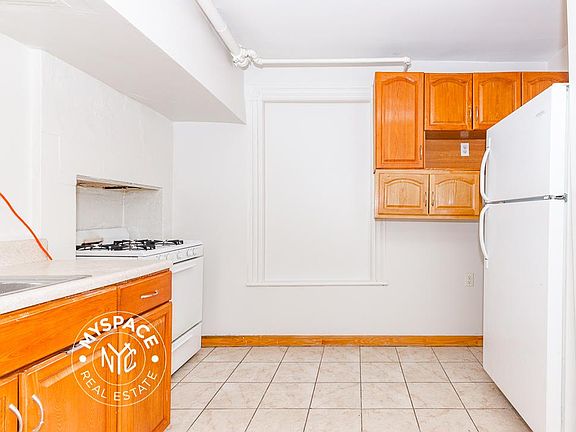 5th image of 1119 Bergen St #1C