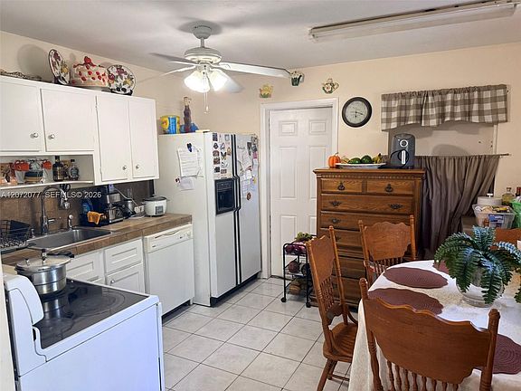 3rd image of 512 Independence Rd
