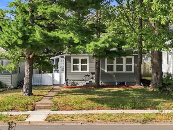 2211 Minnehaha Ave E, Saint Paul, MN 55119
